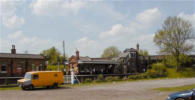 Quorn & Woohouse station, from it's large carpark.